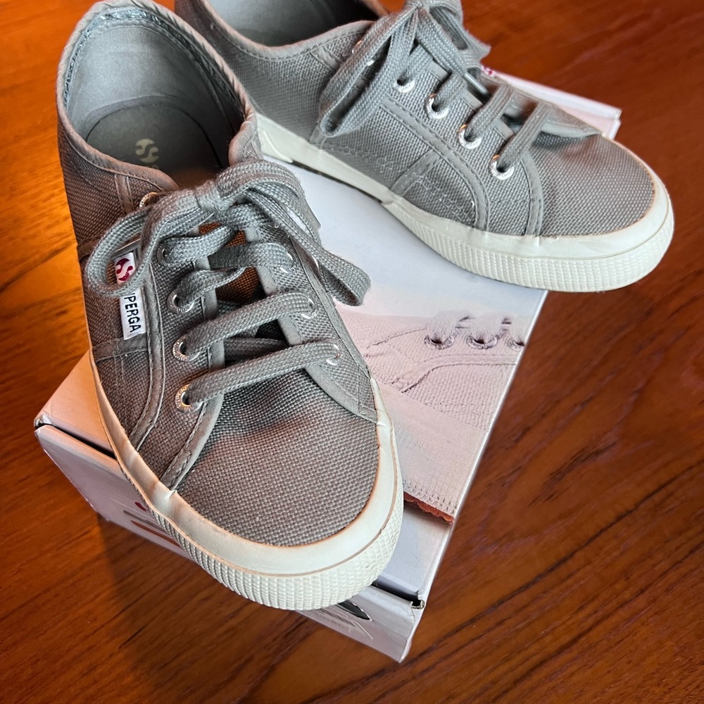 SUPERGA Cotu Classic tennis shoes, Grey Sage, size: 7.5women’s/6men’s.